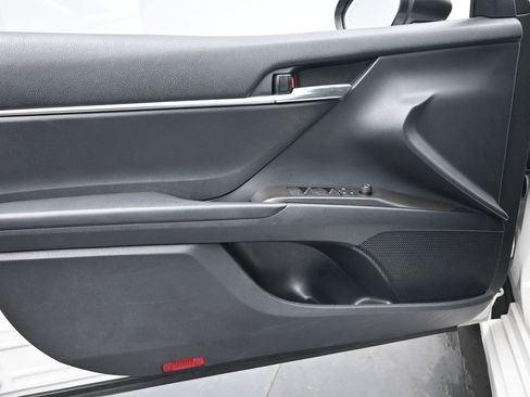 Used 2021 Toyota Camry SE w/ Carpet Mat Package (TMS) image 24