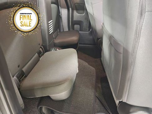 Used 2023 Nissan Frontier S w/ Technology Package image 18