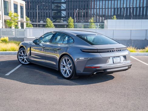 Certified 2026 Porsche Panamera 4 AWD/4WD image 3