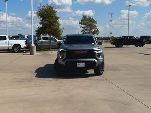 New 2026 GMC Canyon Elevation w/ Convenience Package RWD image 4