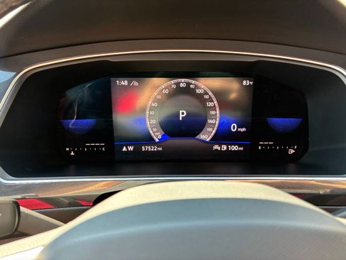 Used 2022 Volkswagen Tiguan SE R-Line image 21