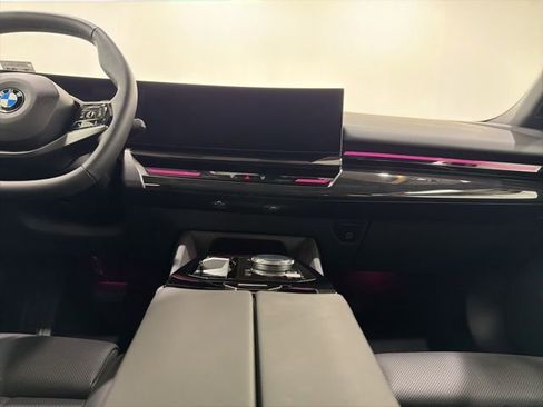 Used 2026 BMW 530i xDrive image 35