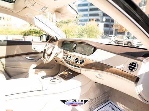 Used 2015 Mercedes-Benz S 550 Sedan image 15