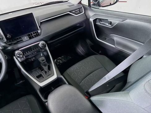 Certified 2025 Toyota RAV4 XLE image 25