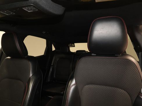 Used 2024 Ford Escape ST-Line image 17