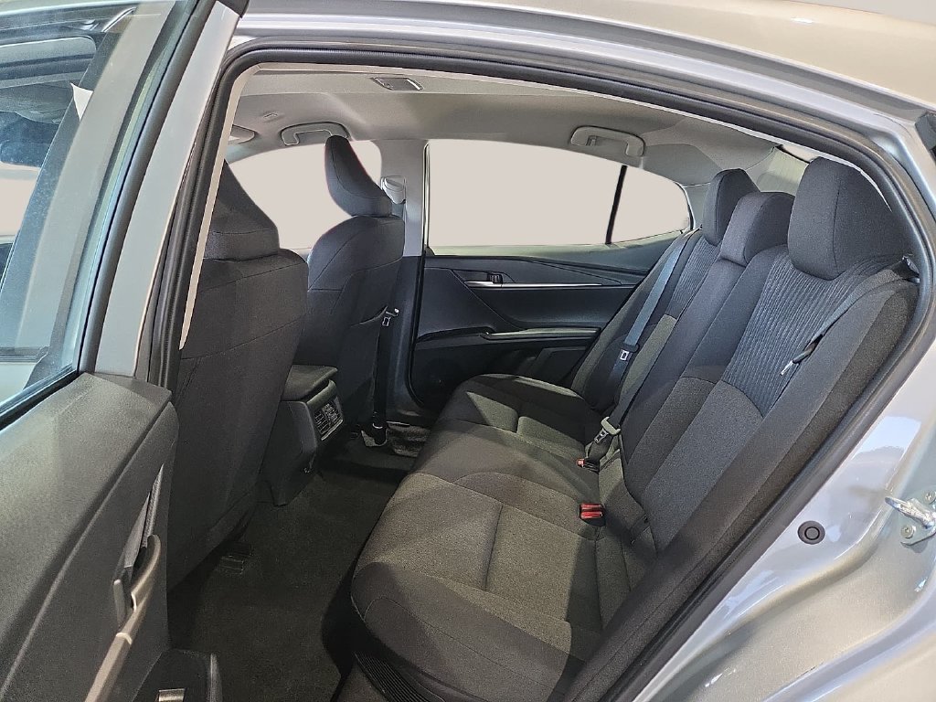 Used 2025 Toyota Camry LE FWD image 14