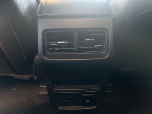 Used 2022 Ford Edge SEL w/ Convenience Package image 19