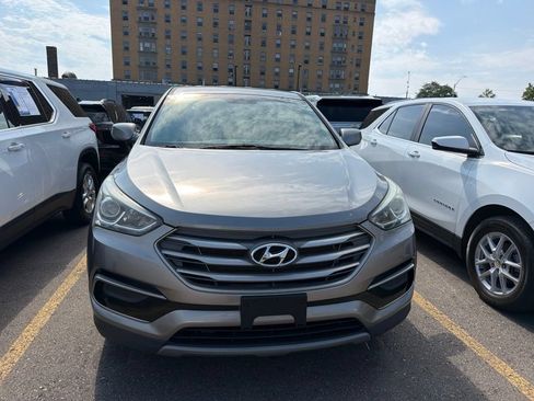 Used 2017 Hyundai Santa Fe Sport AWD/4WD image 5
