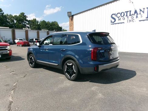 Used 2025 Kia Telluride S FWD image 8
