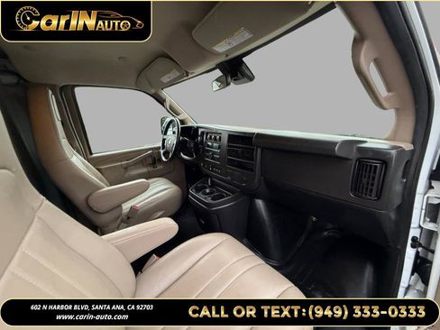 Used 2020 Chevrolet Express 3500 w/ Driver Convenience Package image 11