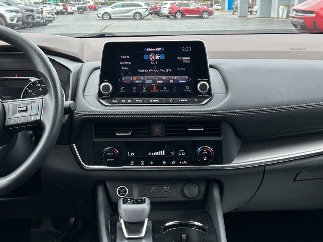 Used 2023 Nissan Rogue SV AWD/4WD image 24