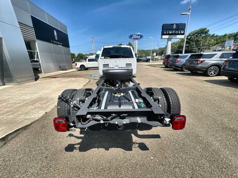 New 2024 Ford F550 2WD Regular Cab Super Duty w/ XLT Value Package image 30