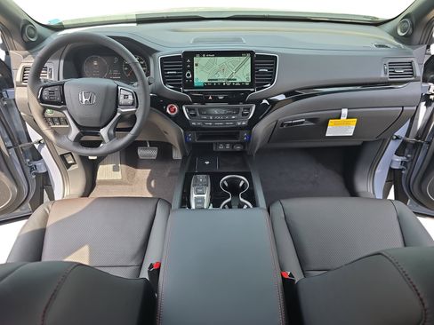 New 2026 Honda Ridgeline Black Edition image 9