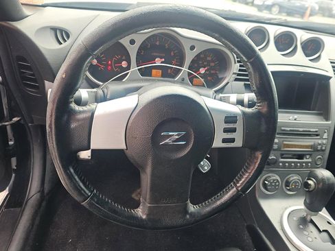 Used 2003 Nissan 350Z Touring image 11