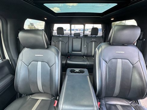 Used 2018 Ford F350 Platinum w/ Platinum Ultimate Package AWD/4WD image 28