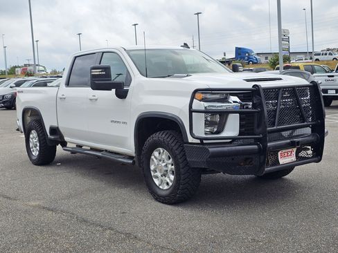 Used 2022 Chevrolet Silverado 2500 LT w/ Fleet Comfort Package AWD/4WD image 5