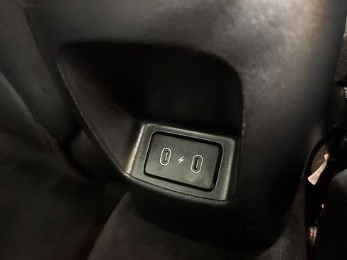 Used 2024 Hyundai Elantra Limited FWD image 18