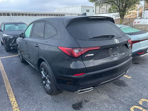 Used 2023 Acura MDX A-Spec image 8