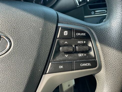 Used 2018 Hyundai Elantra SEL w/ Cargo Package FWD image 18