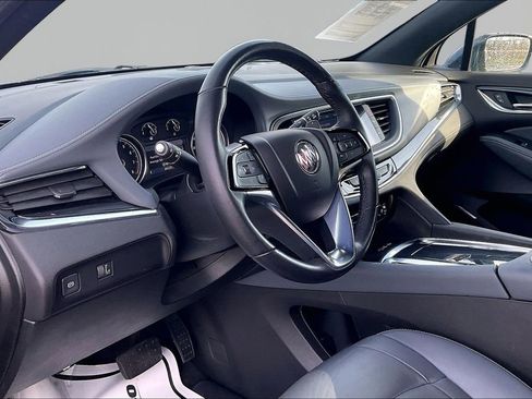 Used 2023 Buick Enclave Essence image 20