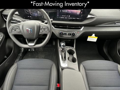 New 2026 Buick Envista Preferred image 13