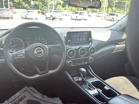 Used 2025 Nissan Sentra S FWD image 10