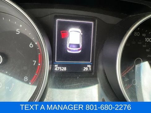 Used 2020 Volkswagen Tiguan SE FWD image 18