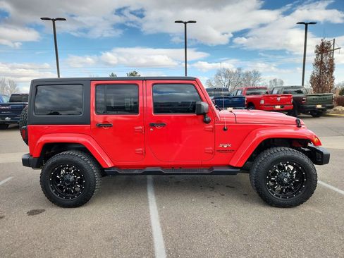 Used 2017 Jeep Wrangler Unlimited Sahara w/ Max Tow Package image 2