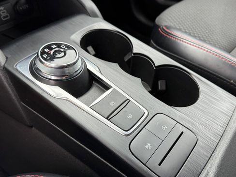 Used 2024 Ford Escape ST-Line image 9