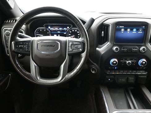 Used 2020 GMC Sierra 2500 Denali w/ Denali Ultimate Package AWD/4WD image 32