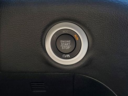 New 2026 Chrysler Pacifica Pinnacle image 34