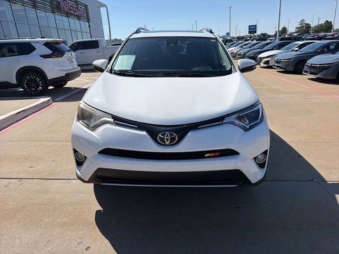 Used 2017 Toyota RAV4 XLE FWD image 8