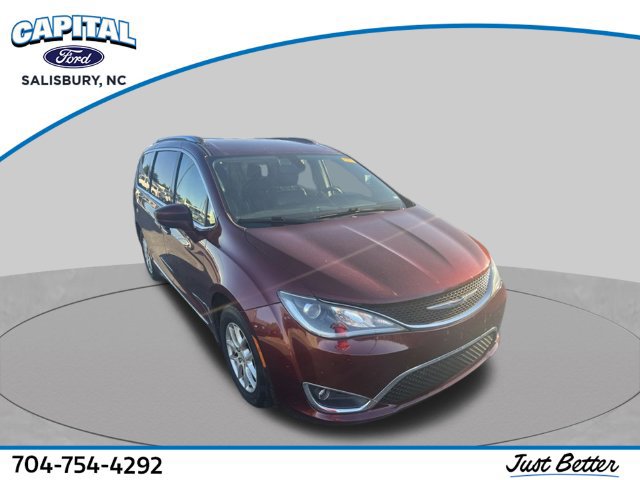 Used 2020 Chrysler Pacifica Touring-L FWD image 1