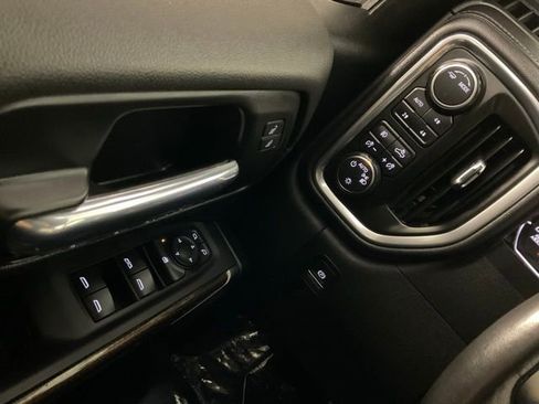 Used 2020 Chevrolet Silverado 1500 RST image 19