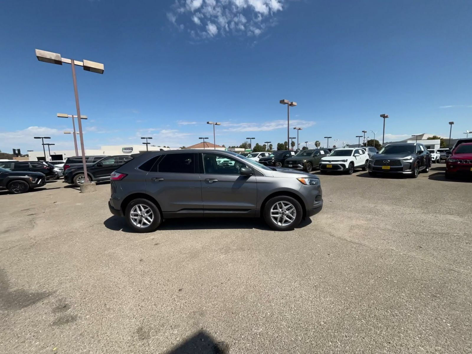 Used 2024 Ford Edge SEL AWD/4WD image 15