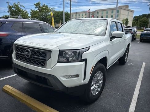 Used 2022 Nissan Frontier SV RWD image 7
