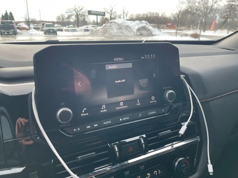 Used 2025 Nissan Pathfinder Rock Creek image 10