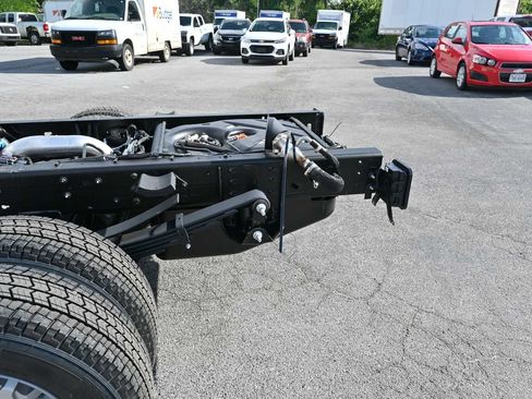 New 2026 GMC Sierra 3500 Pro w/ Convenience Package AWD/4WD image 12