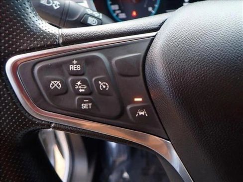 Used 2020 Chevrolet Equinox LS w/ LS Convenience Package image 12