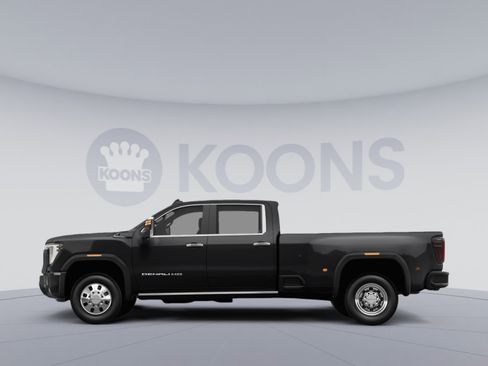 New 2026 GMC Sierra 3500 Denali AWD/4WD image 2