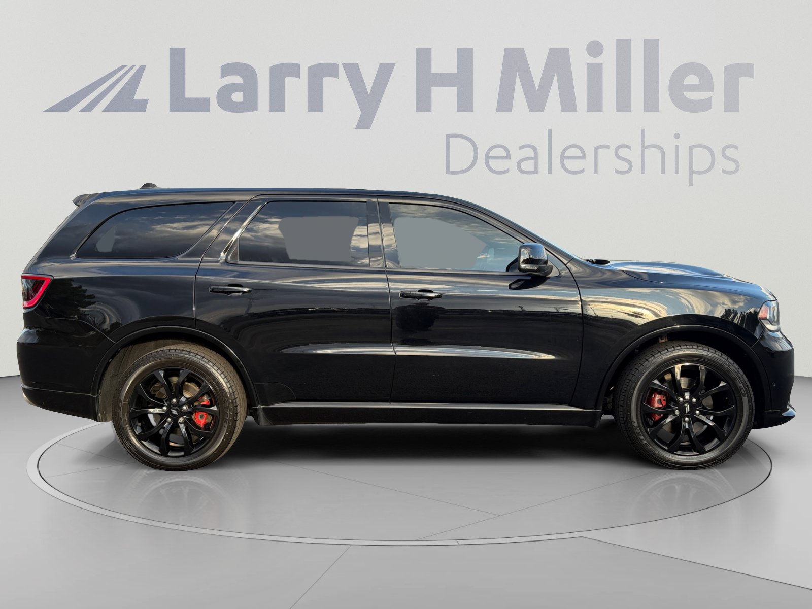 Used 2019 Dodge Durango R/T w/ Blacktop Package AWD/4WD image 6
