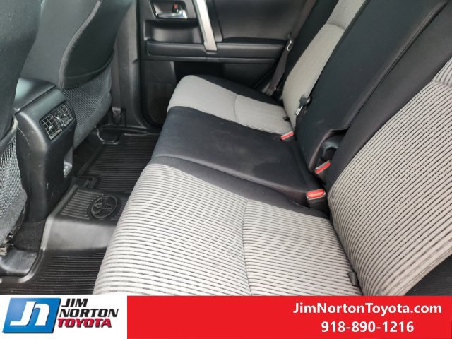 Used 2023 Toyota 4Runner SR5 AWD/4WD image 29