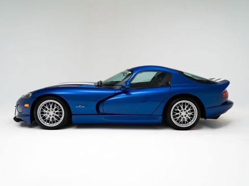 Used 1997 Dodge Viper GTS RWD image 6