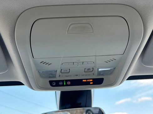 Used 2019 Cadillac XT5 Luxury image 15