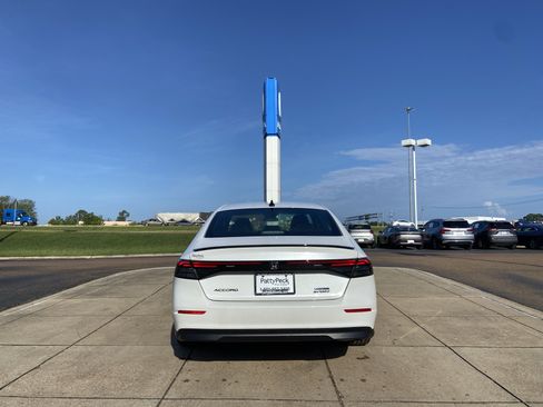 New 2026 Honda Accord Sport image 9