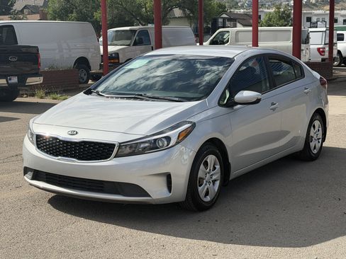 Used 2018 Kia Forte LX w/ LX Rear Camera Package FWD image 2