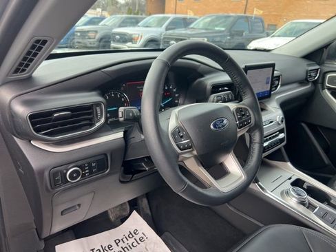 Certified 2023 Ford Explorer XLT w/ Equipment Group 202A image 7