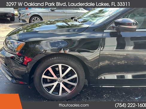 Used 2017 Volkswagen Jetta SE FWD image 17