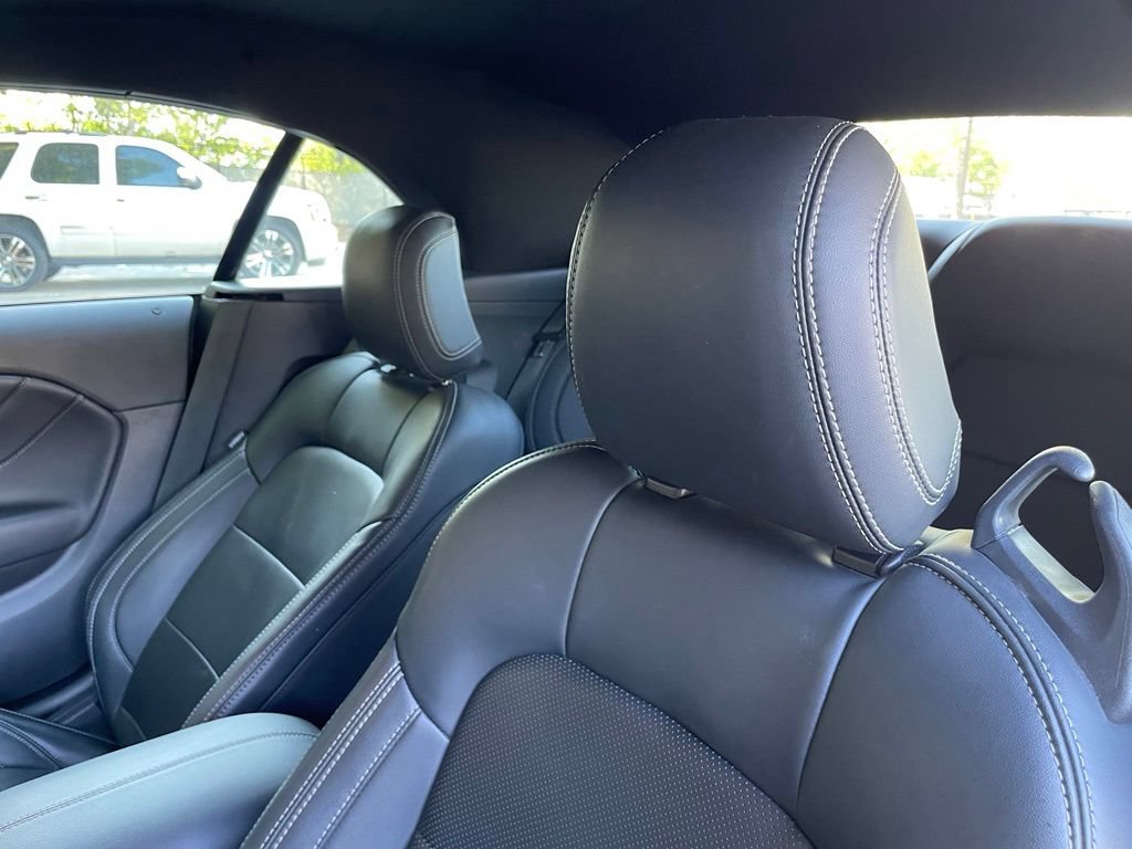 Used 2025 Ford Mustang Premium RWD image 23