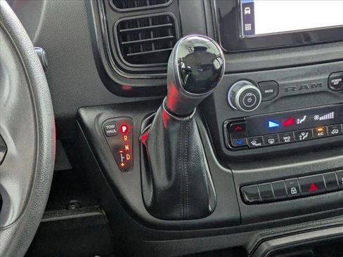 Used 2024 RAM ProMaster 2500 w/ Convenience Group FWD image 13